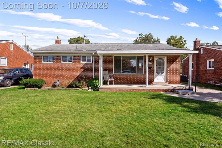 Property Photo: 5754 Amboy Street MI 48127 2893