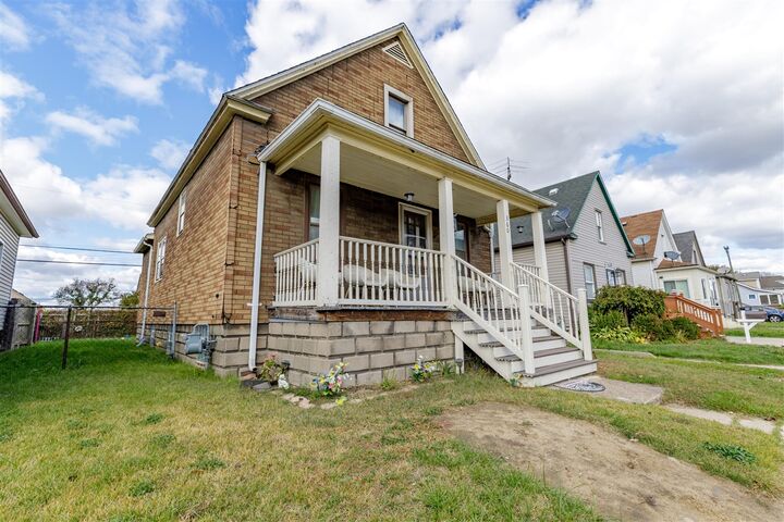 Property Photo:  360 Burke Street  MI 48218-1219 