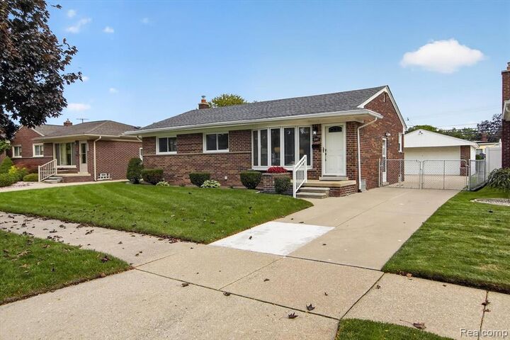 Property Photo:  3387 Norwood Drive  MI 48183 3581 