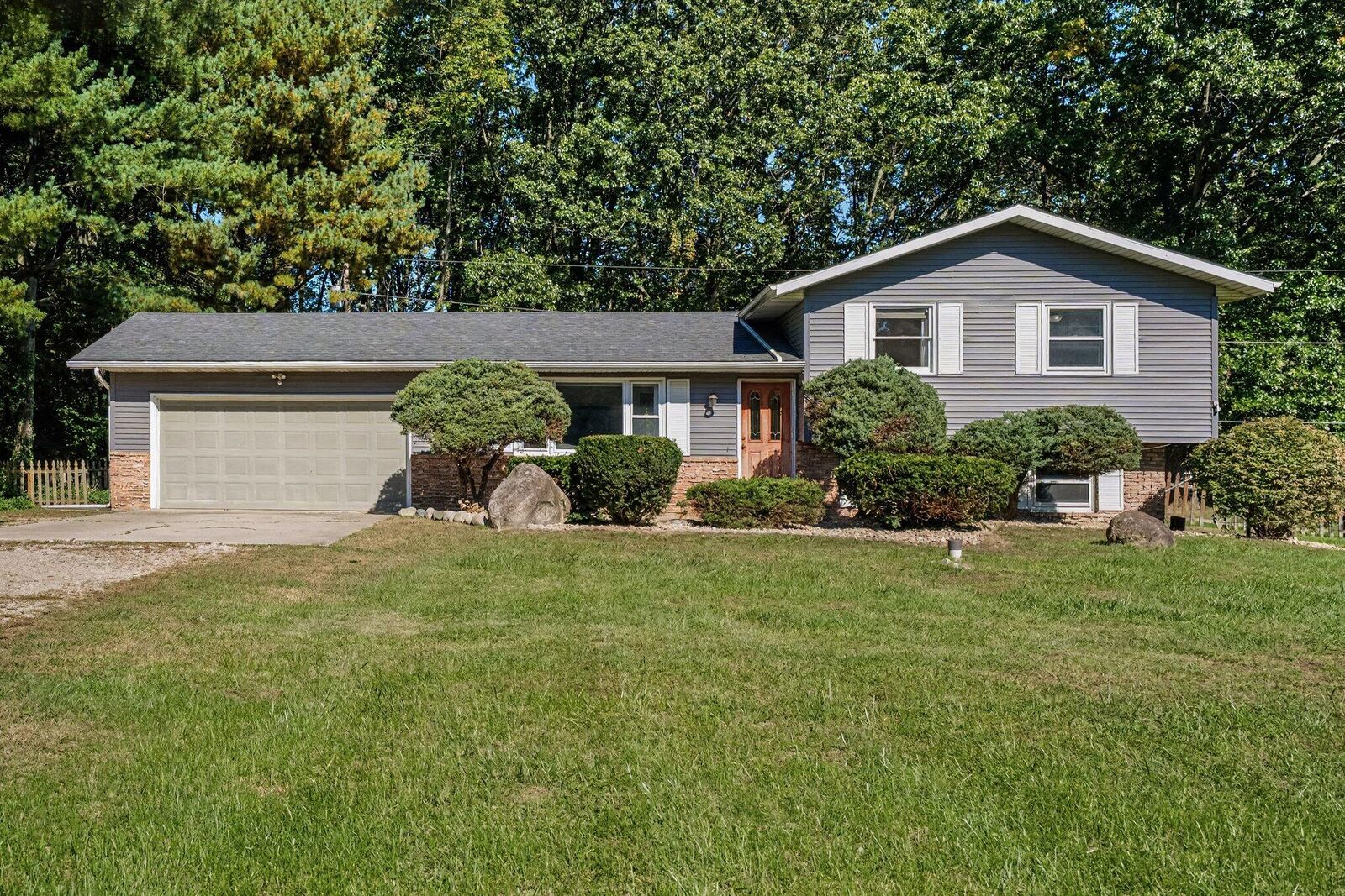 Property Photo:  2645 N US Highway 31  MI 49120 