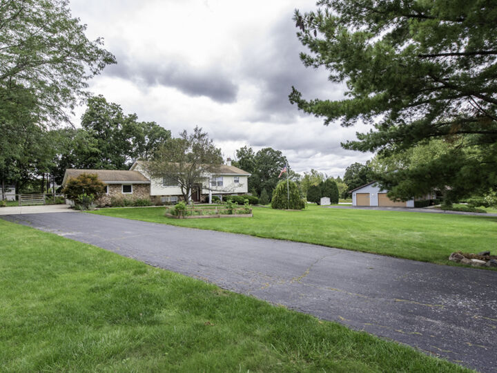 Property Photo:  38970 N Northwoods Drive  IL 60083 