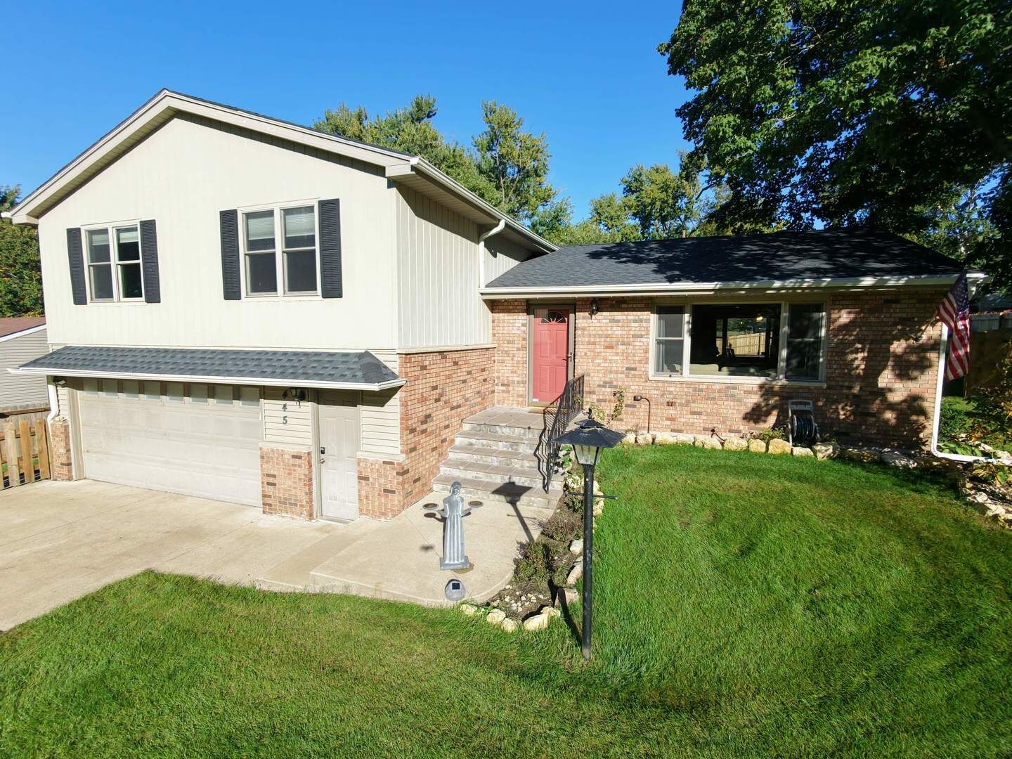 Property Photo: 445 Stanford Drive IL 60152