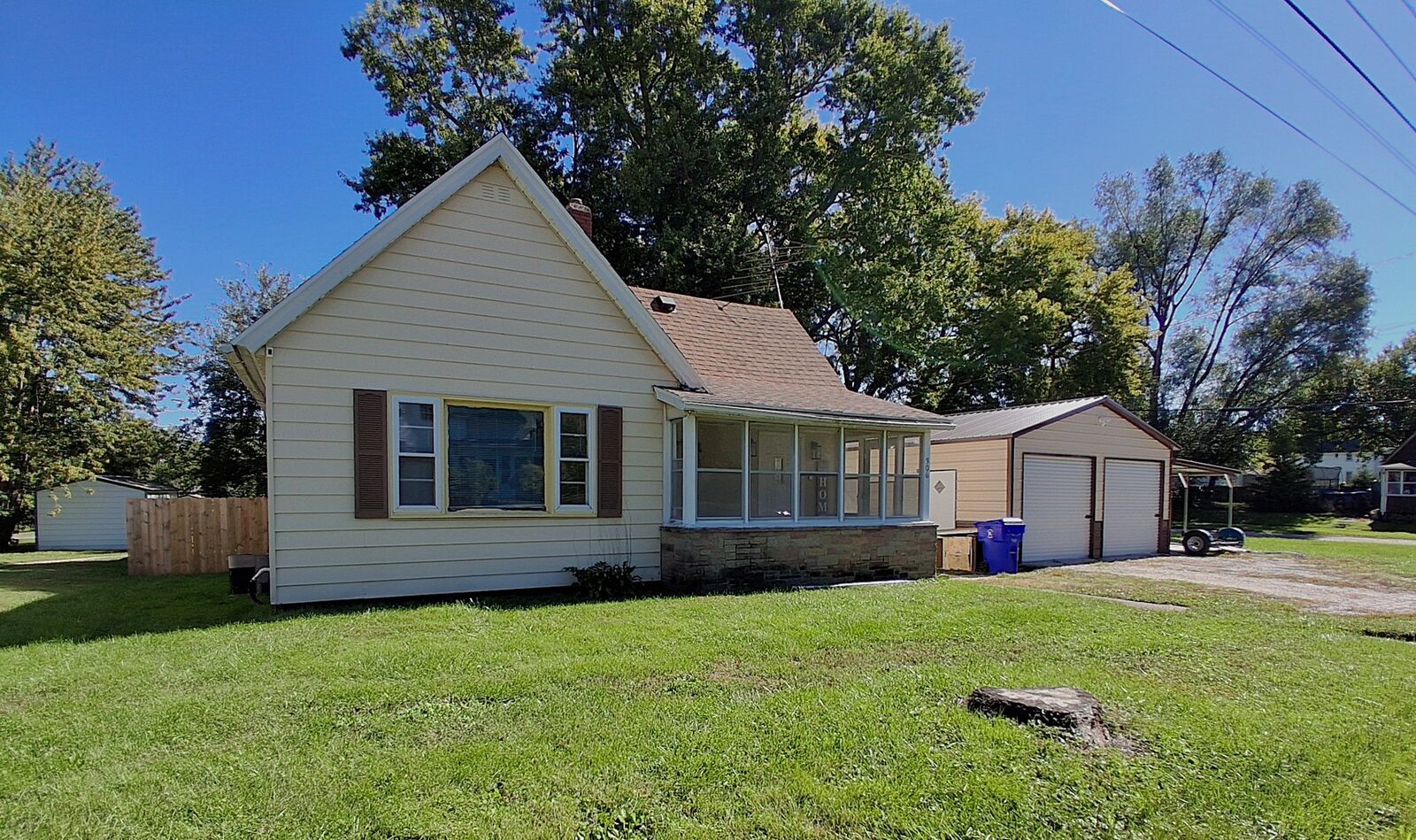 Property Photo:  306 Rice Street  IL 61443 