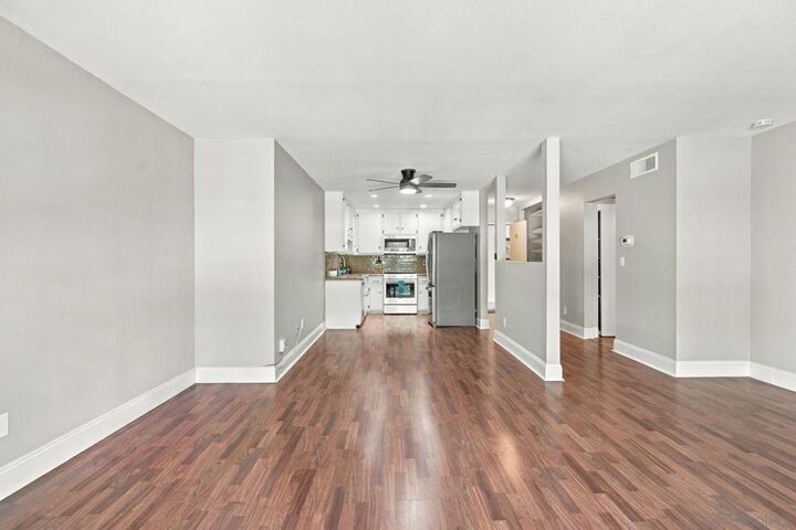 Property Photo:  140 Walnut 2F  CA 92103 