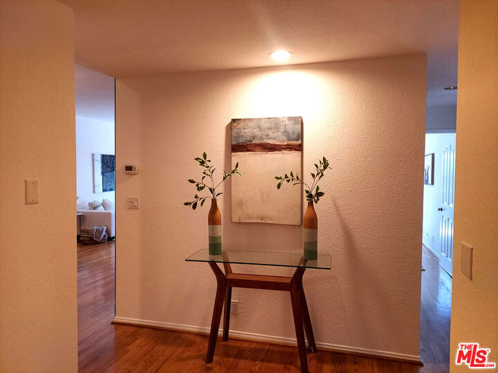 Property Photo:  10650 Kinnard Avenue 211  CA 90024 