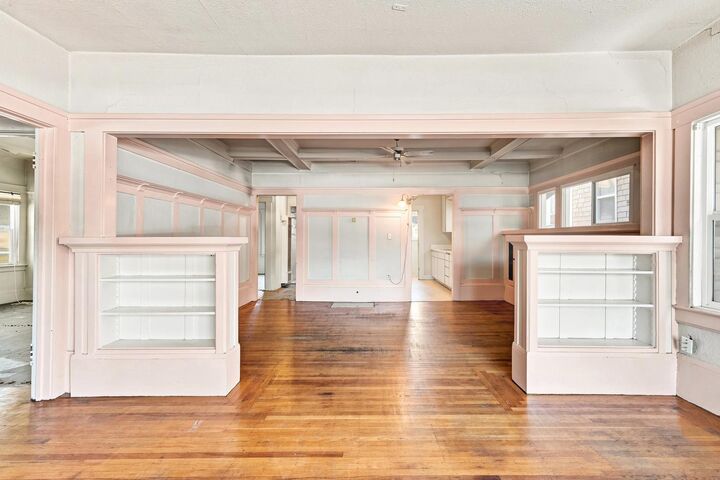 Property Photo:  3161 T Street  CA 95816 