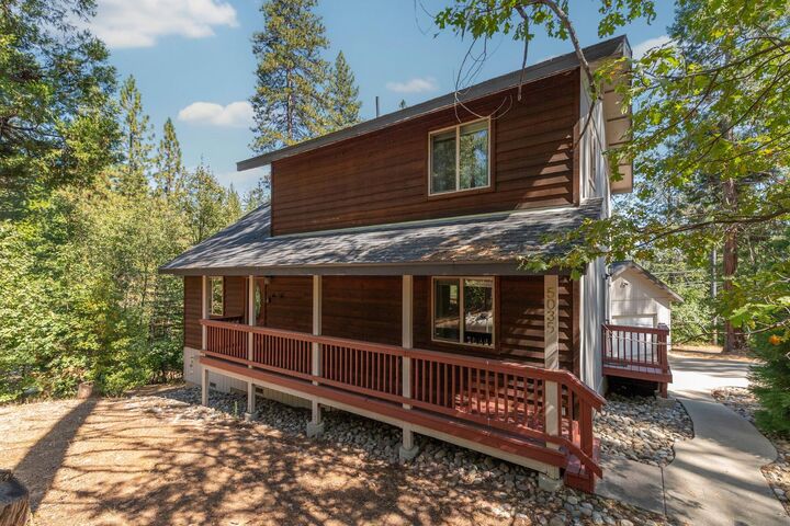 Property Photo: 5035 Glen Echo Drive CA 95233