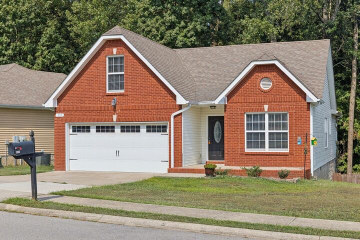Property Photo:  309 David Dr  TN 37040 