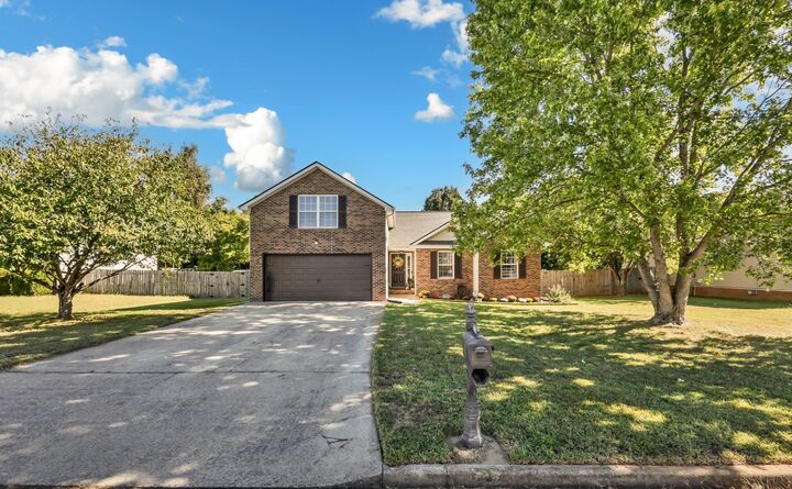 Property Photo: 3733 Harvest Rdg TN 37040