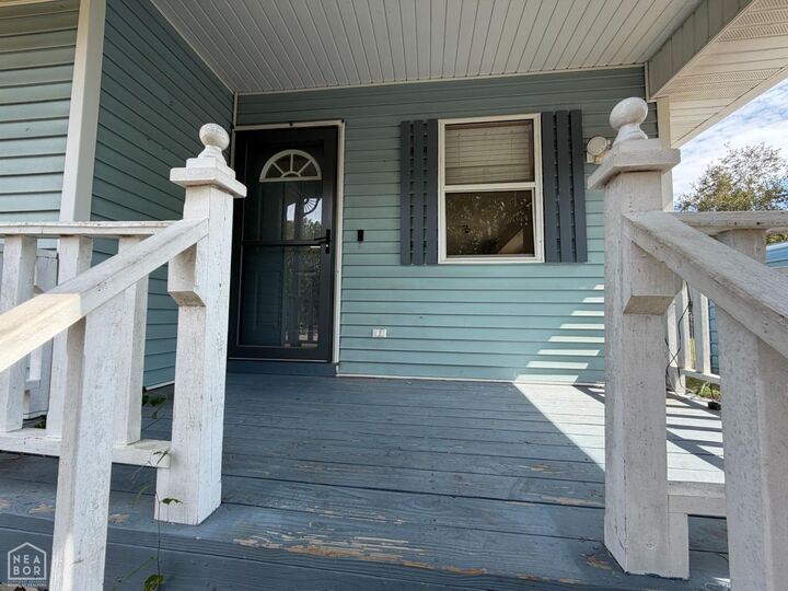 Property Photo:  301 South Street Court  AR 72634 