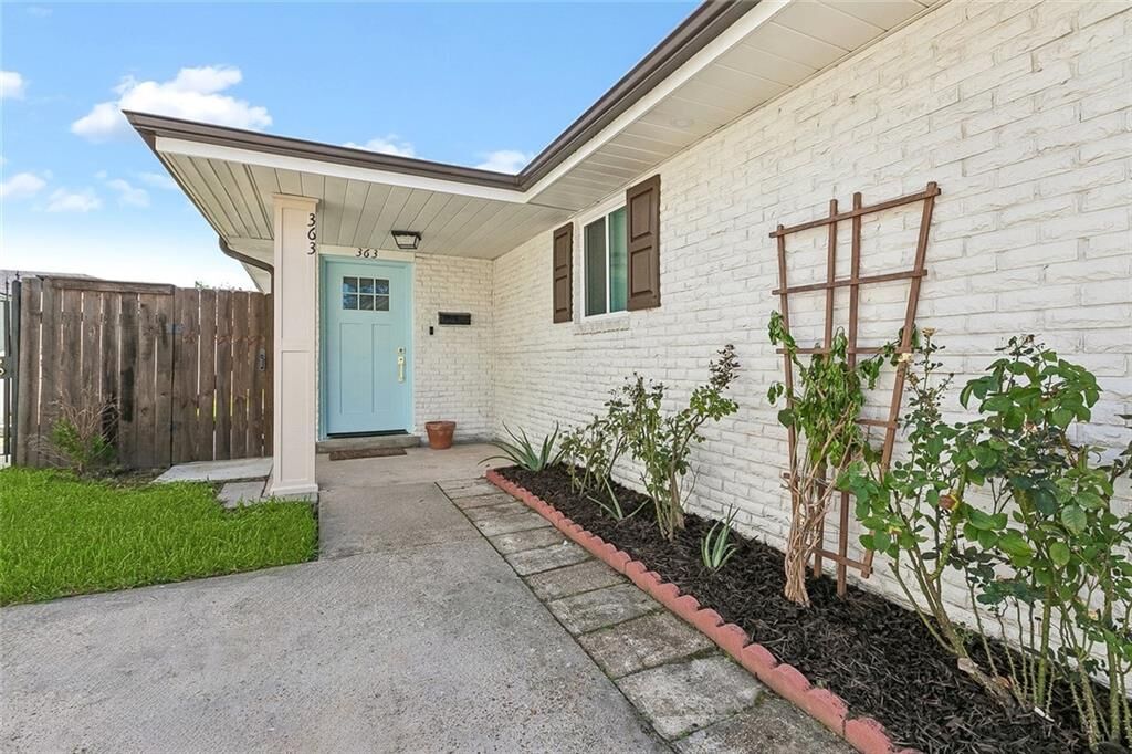 Property Photo:  363 Aris Avenue  LA 70005 