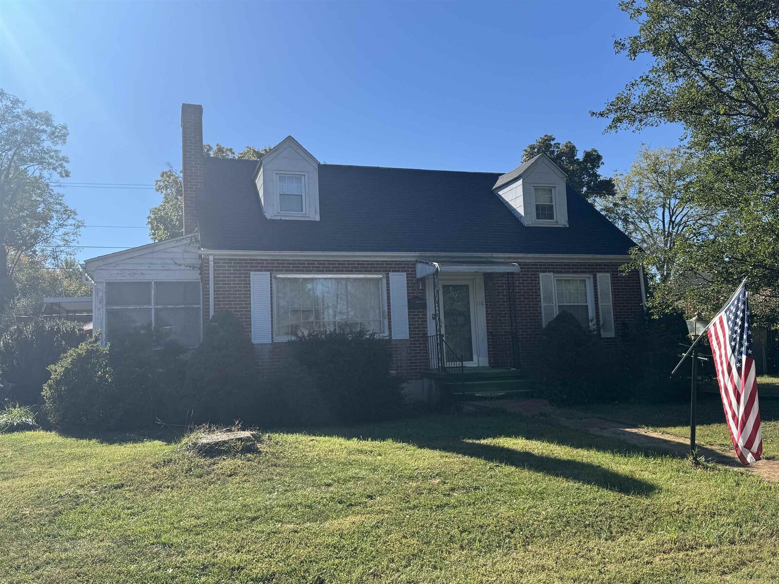 Property Photo:  110 Arnold Avenue  VA 24141 