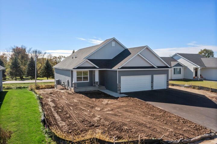 Property Photo:  132 Aspen Court  MN 55009 
