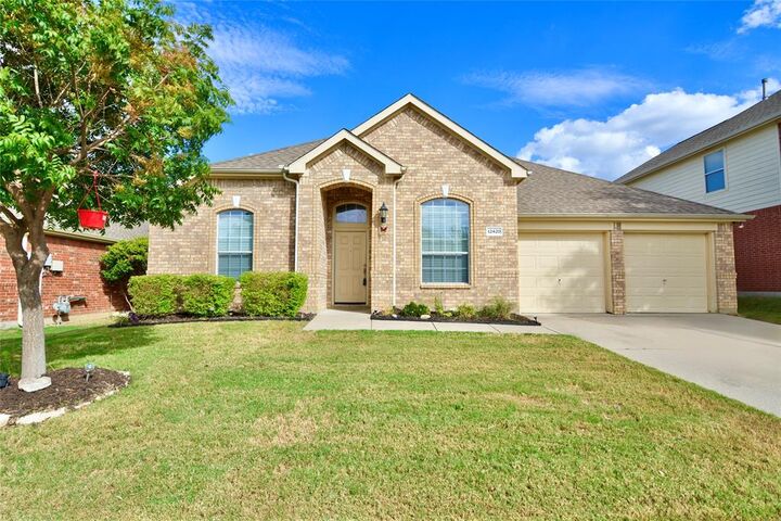Property Photo: 12420 Grey Twig Drive TX 76244
