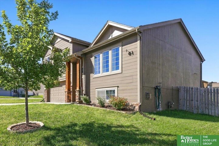 Property Photo:  14320 Tregaron Drive  NE 68123 
