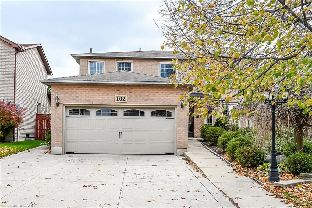 Property Photo:  102 Bonaparte Way 2 Lower  ON L9B 2C9 