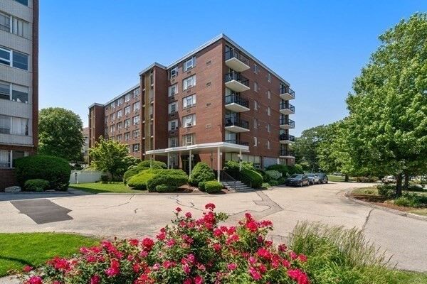 Property Photo: 20 Hammond Pond Pkwy 302 MA 02459