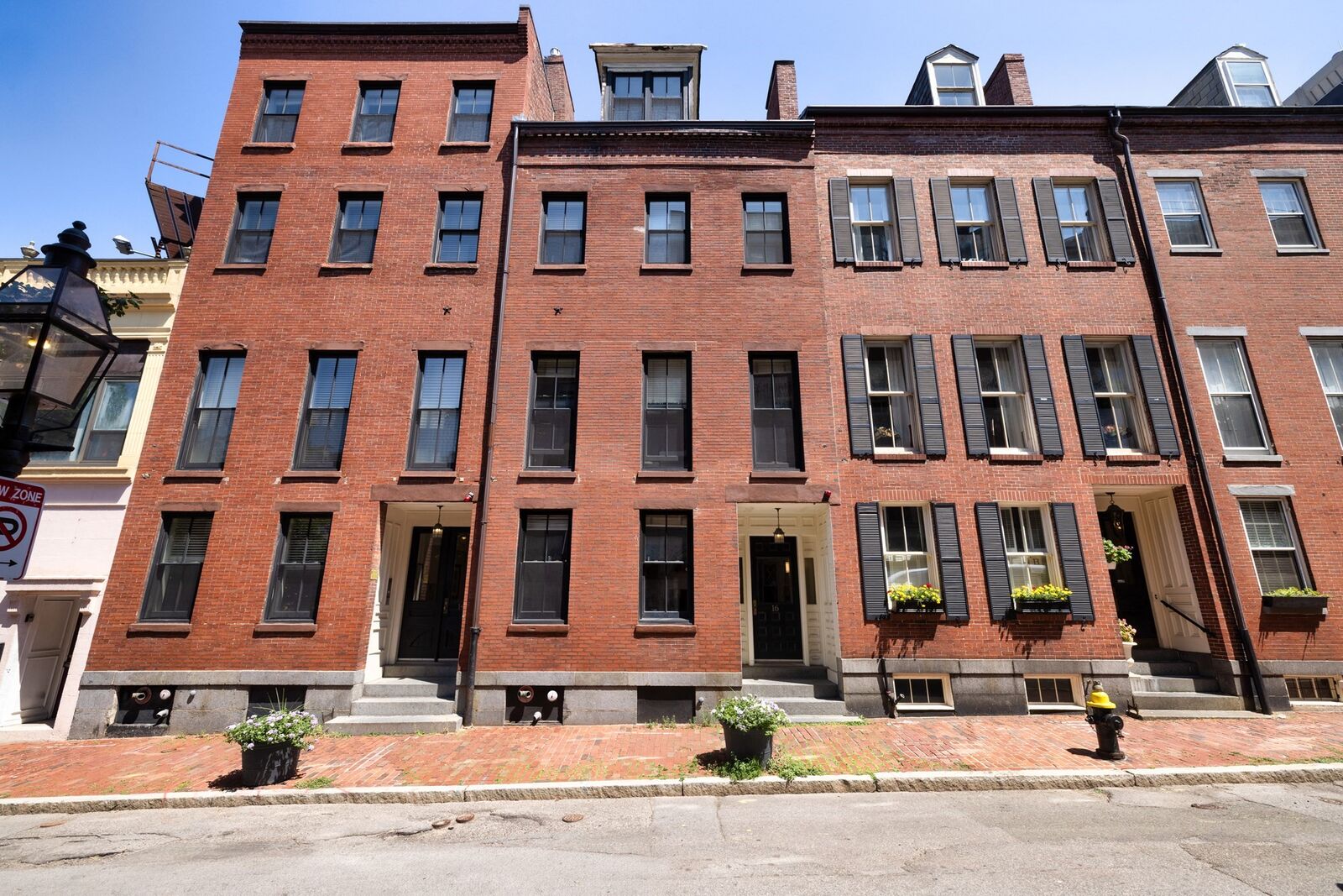 Property Photo:  16 Temple Street  MA 02114 