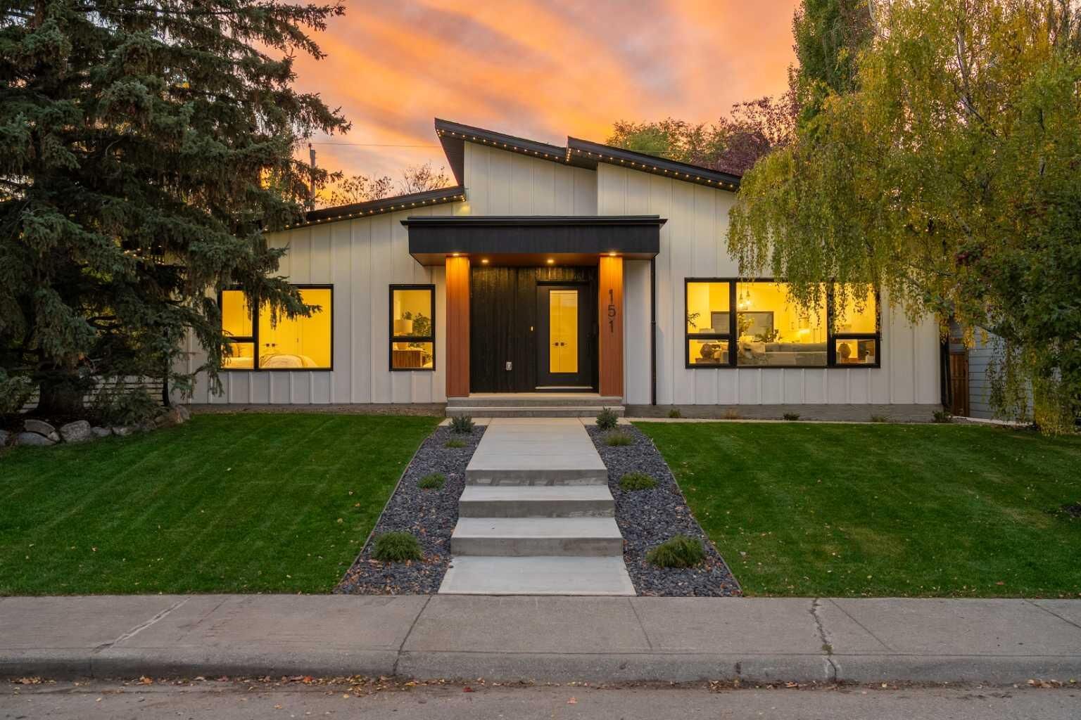 Property Photo: 151 Waterloo Drive SW AB T3C 3G4