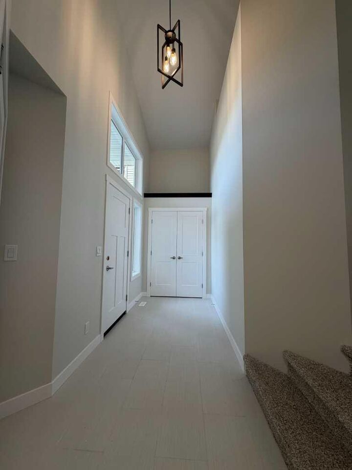 Property Photo: 25 Thatcher Avenue AB T4P 0Y6