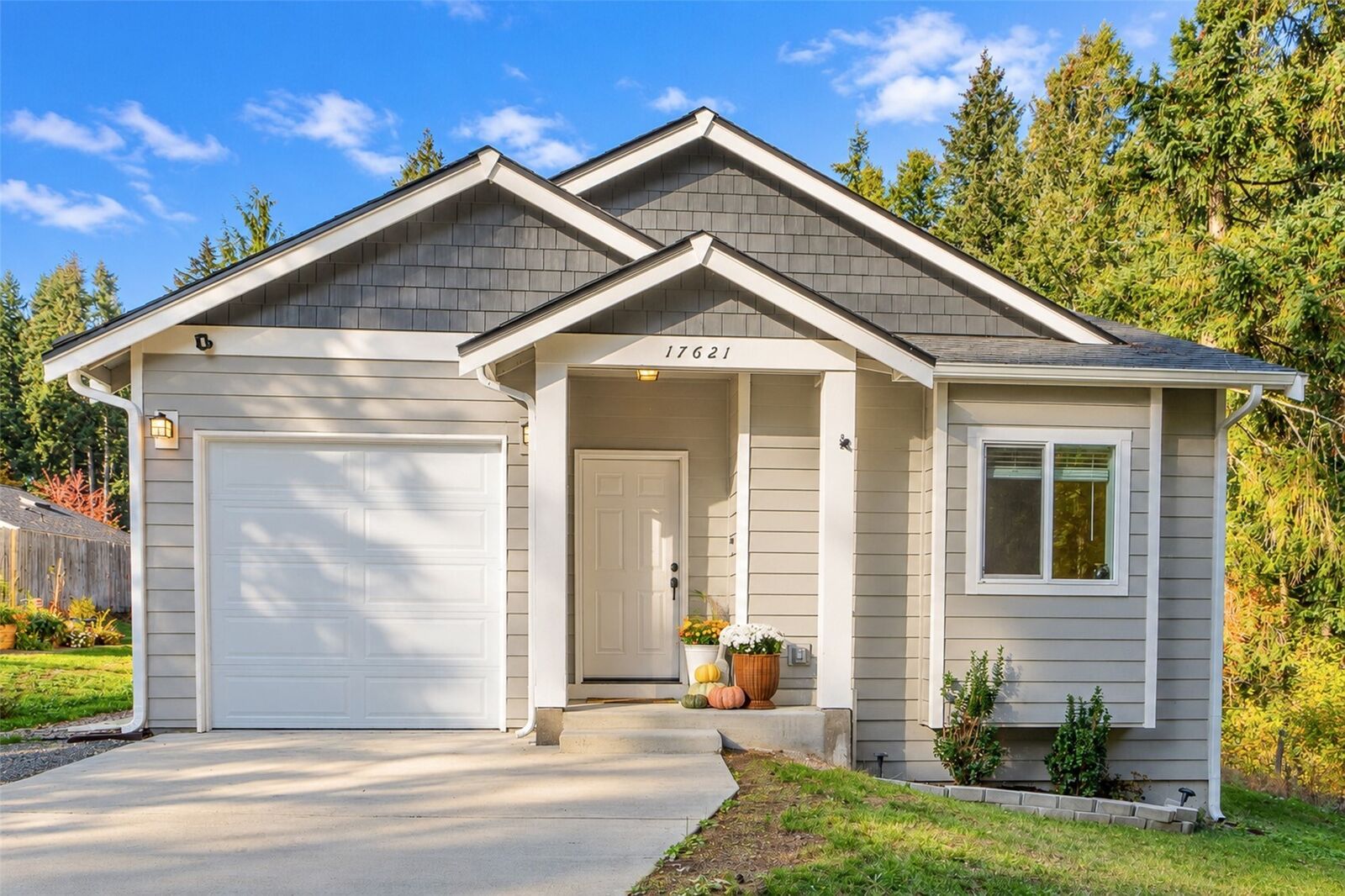 Property Photo:  17621 SE Vine Lane  WA 98597 