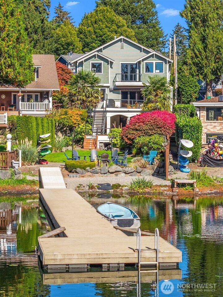 Property Photo:  2155 N 128th Street C  WA 98133 