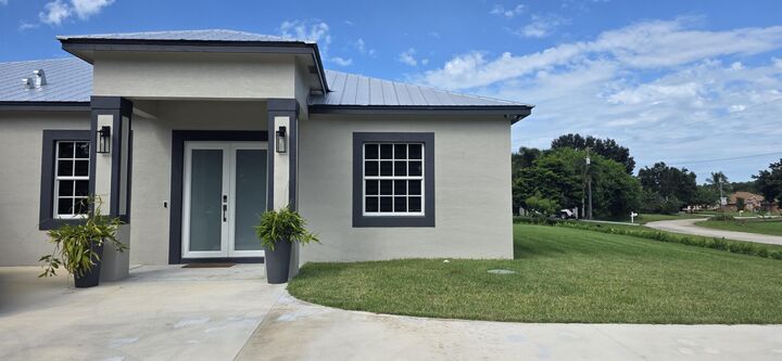 Property Photo:  196 SW Paar Drive  FL 34953 