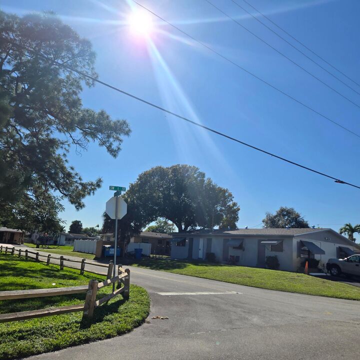 Property Photo:  2850 SW 1st Street 4  FL 33312 