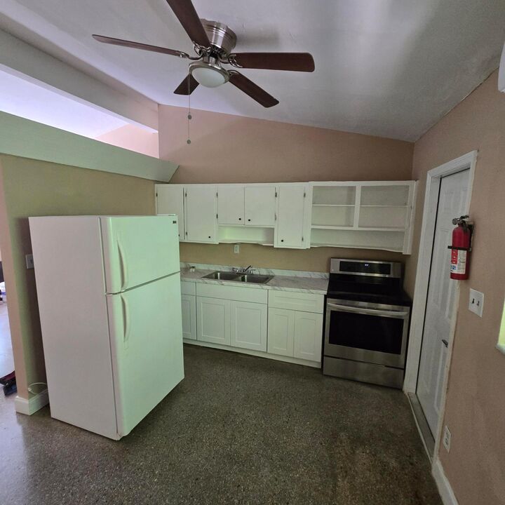 Property Photo:  830 SW 14th Street 2  FL 33060 