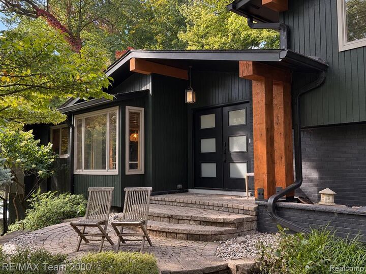 Property Photo:  4789 Pickering Road  MI 48301 