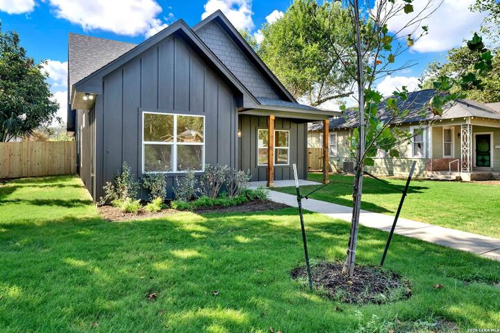 Property Photo:  1407 21st St  TX 78861 