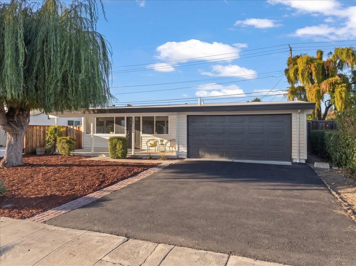 Property Photo: 1734 Spring Street CA 94043