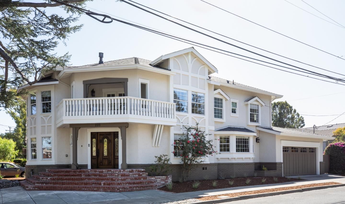 Property Photo:  223 Oakdale Street  CA 94062 