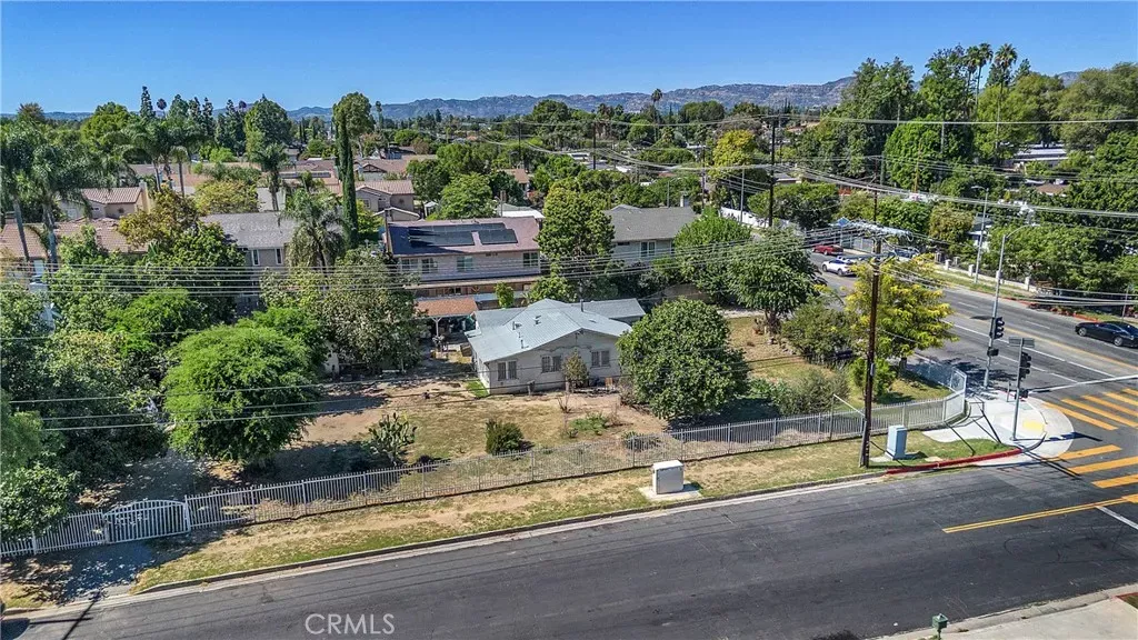 Property Photo: 19504 Saticoy CA 91335