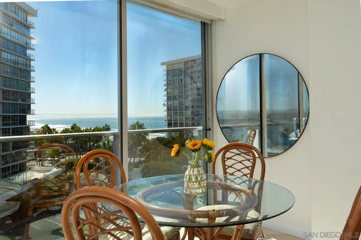 Property Photo:  1810 Avenida Del Mundo 601  CA 92118 