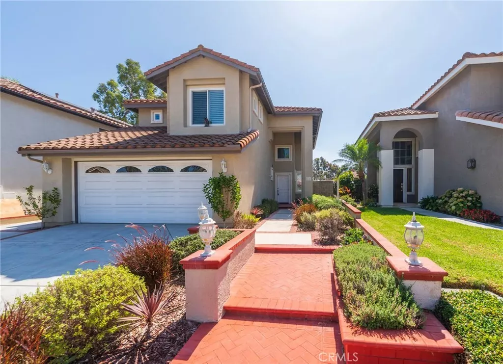 Property Photo:  42 Via Brida  CA 92688 