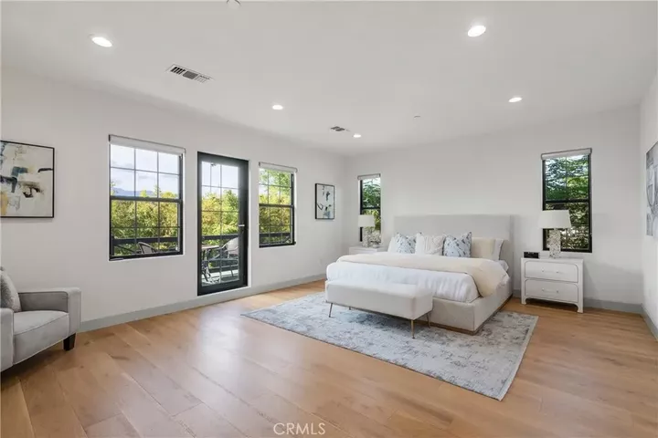 Property Photo: 1285 E Broadway CA 91776