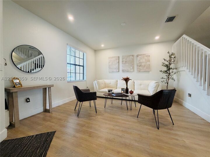 Property Photo:  3539 W 89th Pl 3539  FL 33018 