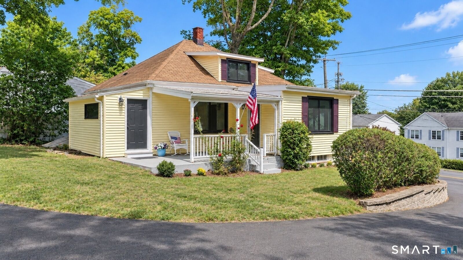 Property Photo: 5167 Main Street CT 06611