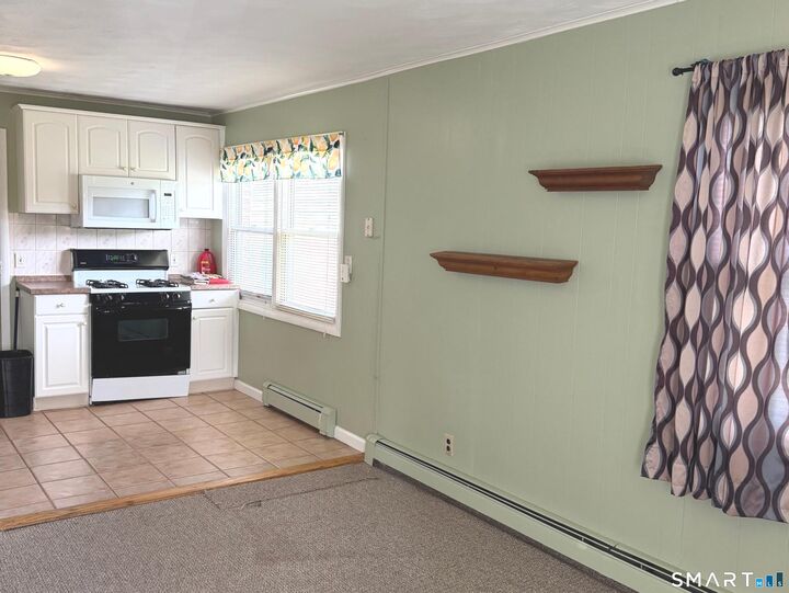 Property Photo: 28 Singer Court CT 06614