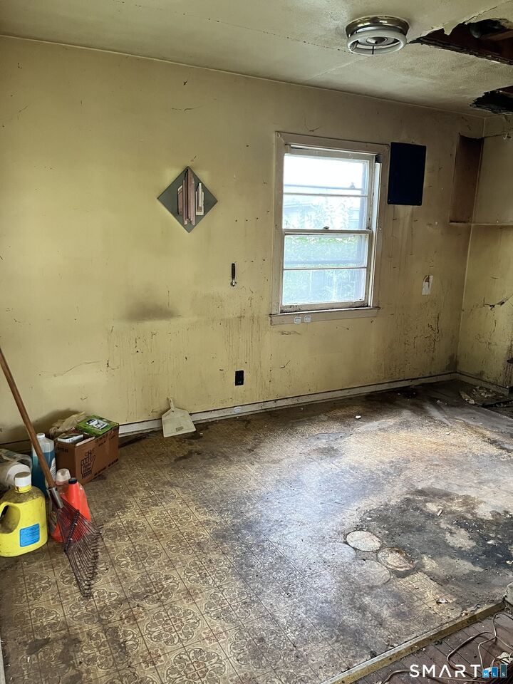 Property Photo:  97 Vought Place  CT 06614 