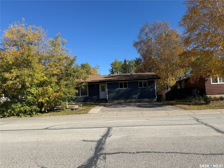 Property Photo:  708 Studer Street  SK S0J 1L0 