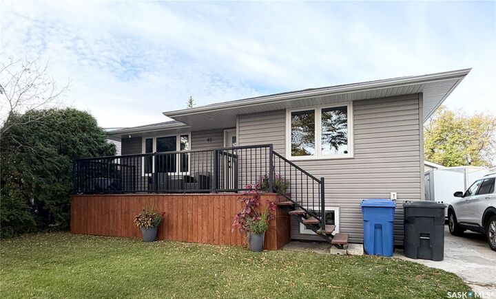 Property Photo:  48 Macfarline Avenue  SK S3N 2C6 