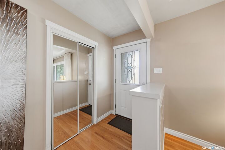 Property Photo:  2809 Clarence Avenue S  SK S7J 1M7 