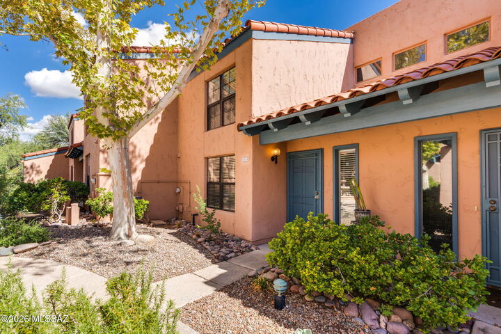 Property Photo: 5334 N Calle Del Rocio N AZ 85750
