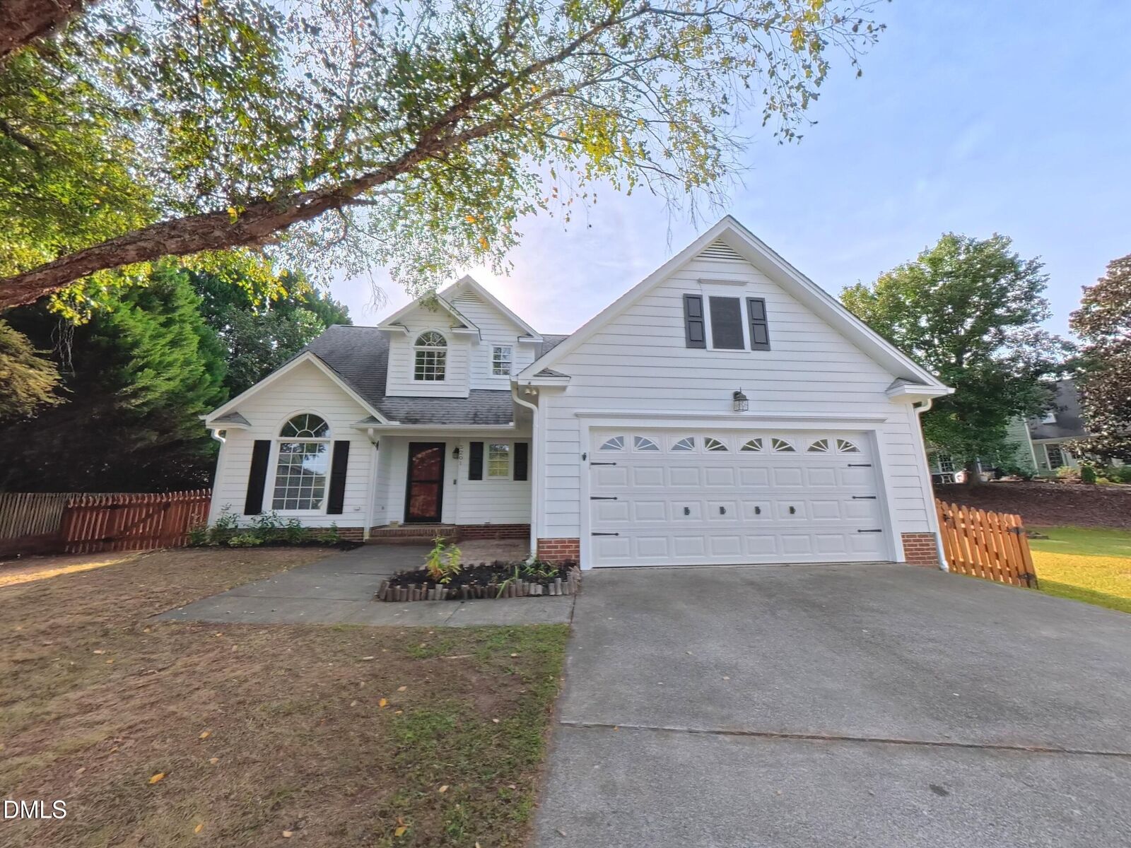 Property Photo: 5201 Sutter Way NC 27613