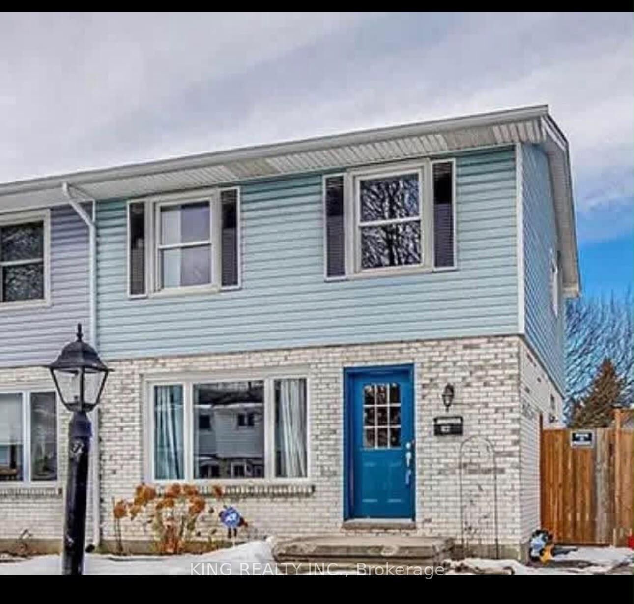 Property Photo:  122 Toulon Crescent  ON N5V 1J5 