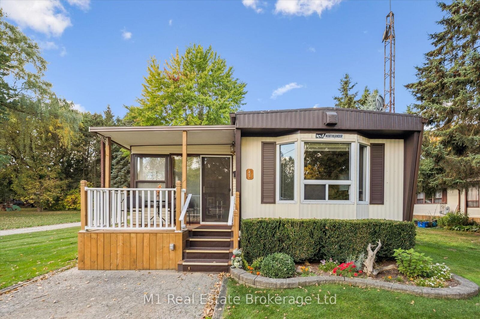 Property Photo:  1 Grand Vista Drive  ON N0G 2L0 