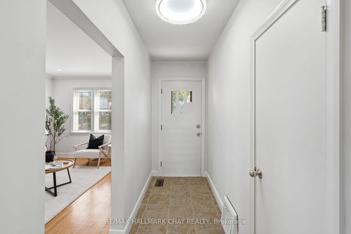 Property Photo:  174 St Vincent Street  ON L4M 3Z2 