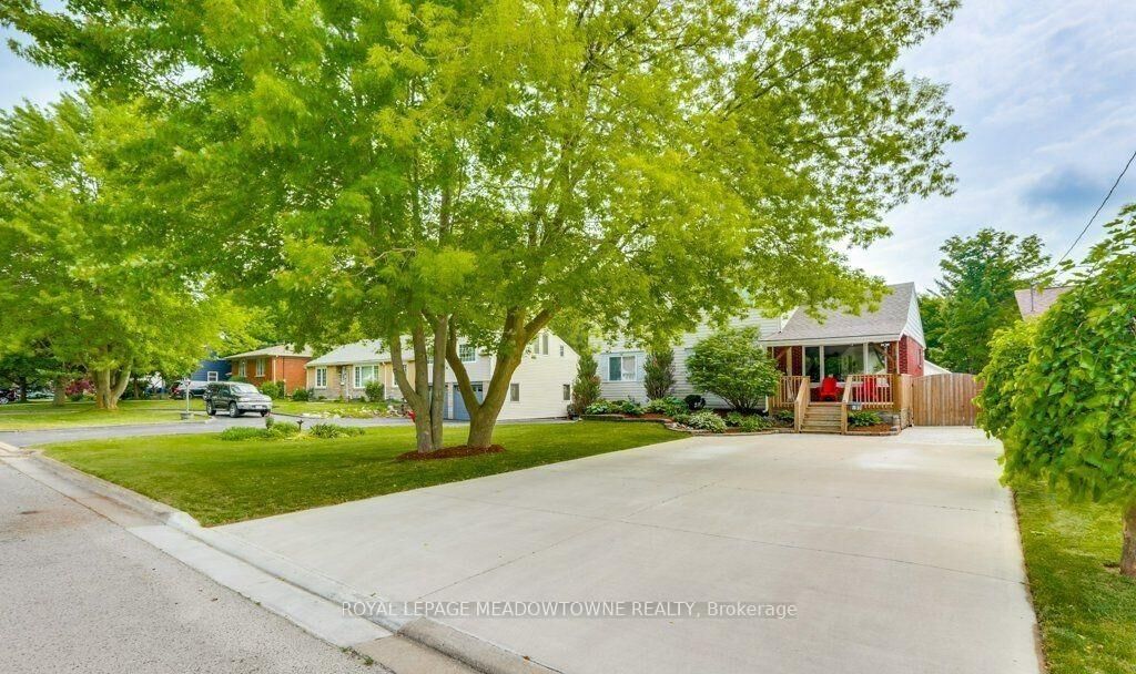 Photo de la propriété:  1018 Willow Drive Bsmt  ON N6E 1P3 